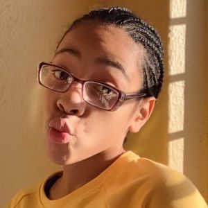 Meet your Posher, Breanna